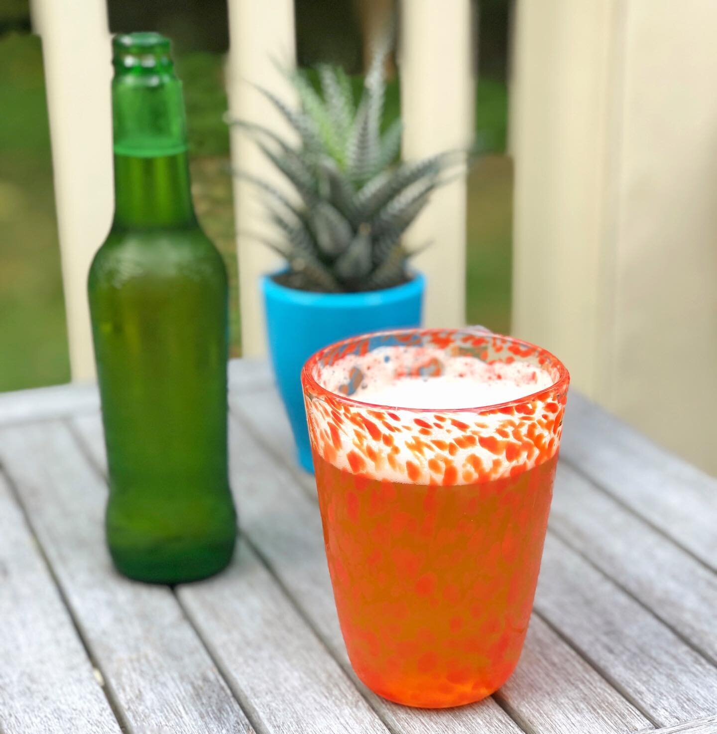 What&rsquo;s better than kicking back with a cold drink on a hot day? Obviously, drinking from a glass you&rsquo;ve made yourself! Join us in the hotshop for a beginner-level class where you&rsquo;ll learn to create your own colorful pint glass! This